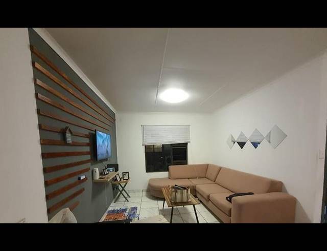 1 BEDROOM APARTMENT FOR SALE IN PARKRAND